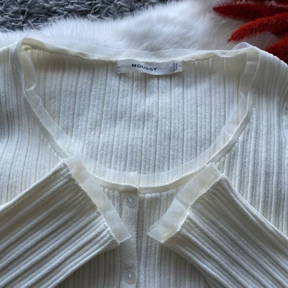 MOUSSY Ribbed Knit Long-Sleeve Top - Picture 3 of 6